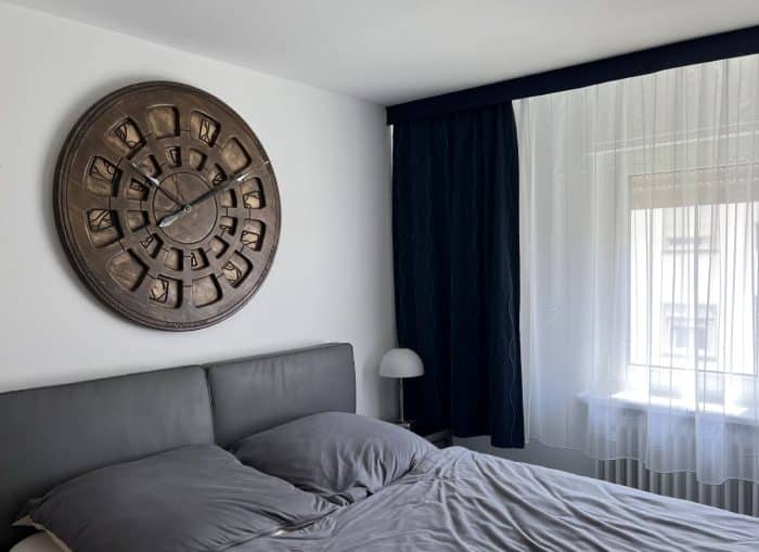 giant wall clock