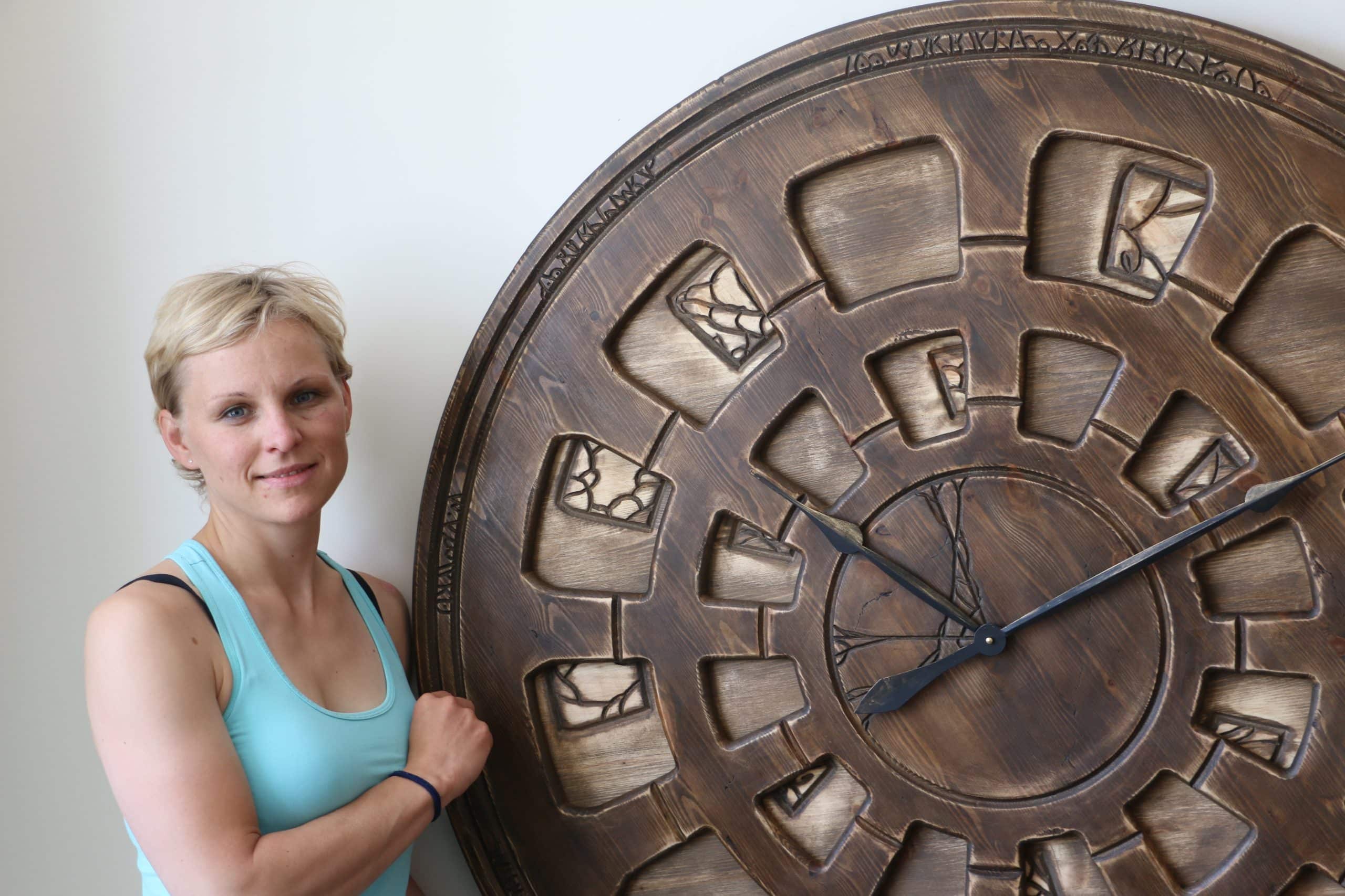 big wall clock